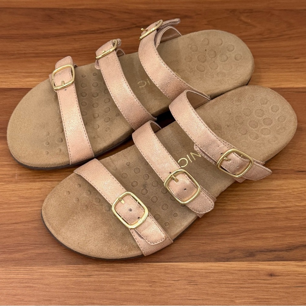 VIONIC “Misa” 3-Buckle Rose Gold Slide Orthopedic Sandals Size 9 WIDE